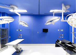 十分な広さを確保している中央手術室